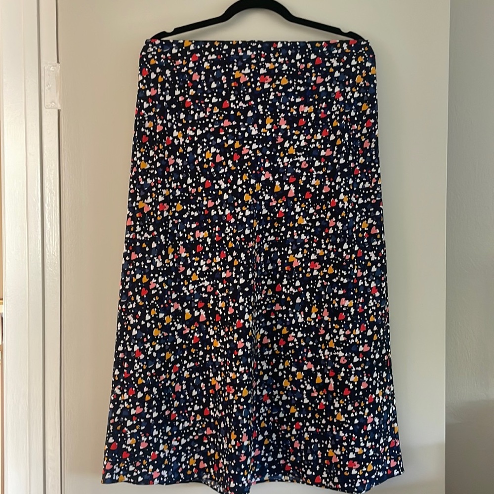 LOFT medium navy blue with heart pattern midi skirt